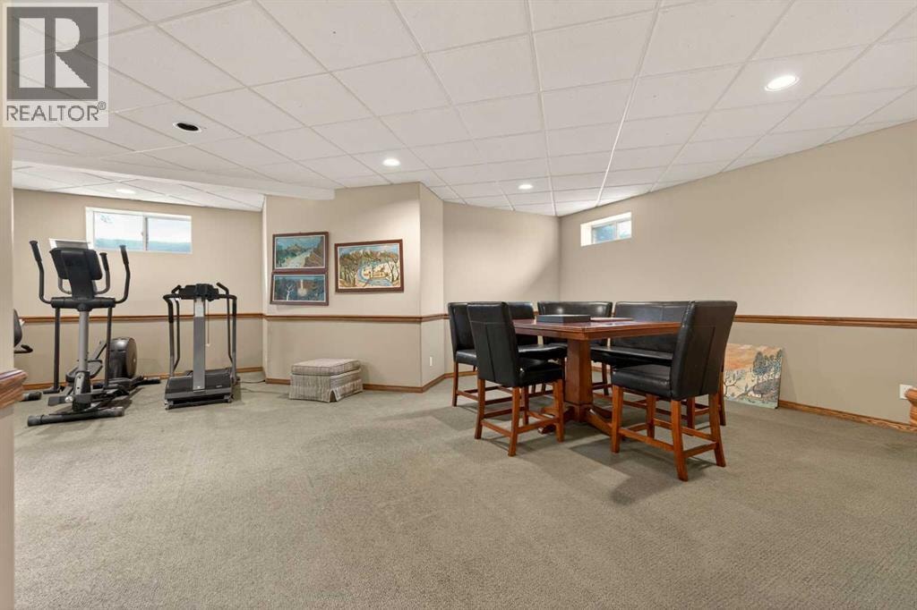 148 Sierra Madre Crescent SW — photo 33