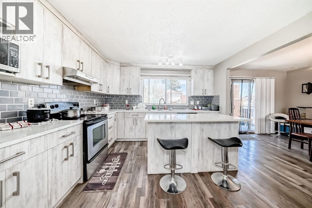 28 Rundlelawn Place NE — photo 4
