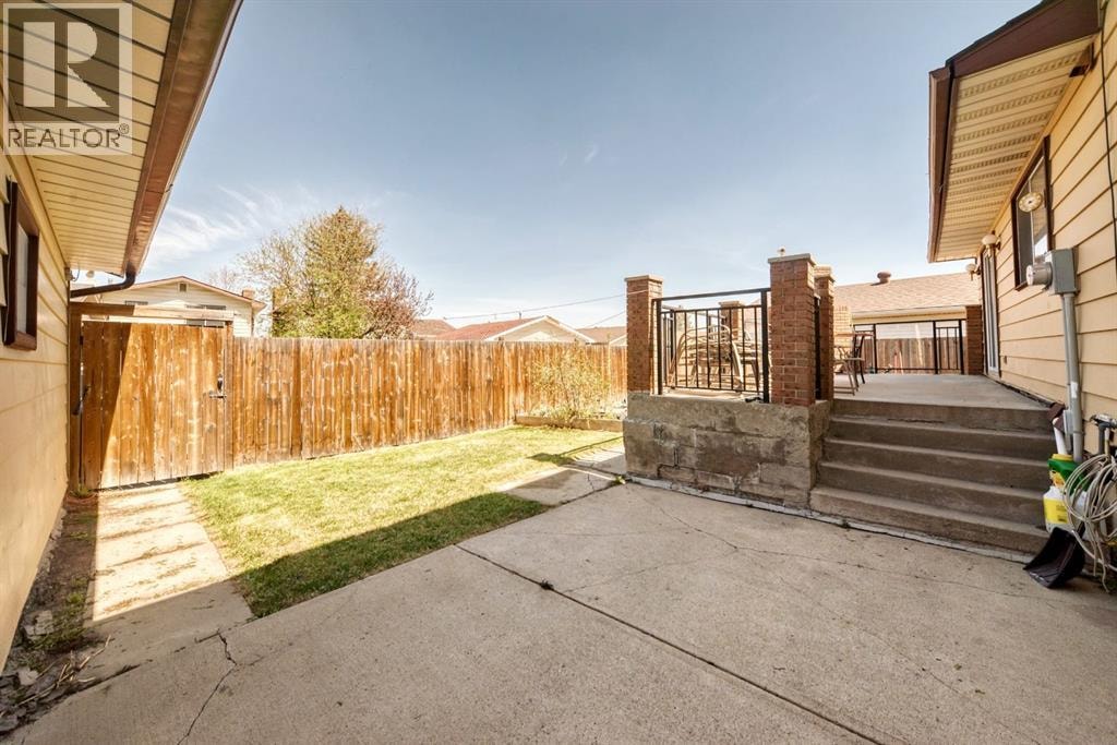 28 Rundlelawn Place NE — photo 43