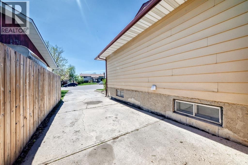 28 Rundlelawn Place NE — photo 47