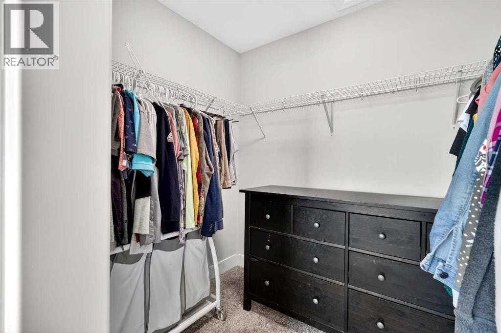 652 Reynolds Crescent SW — photo 30