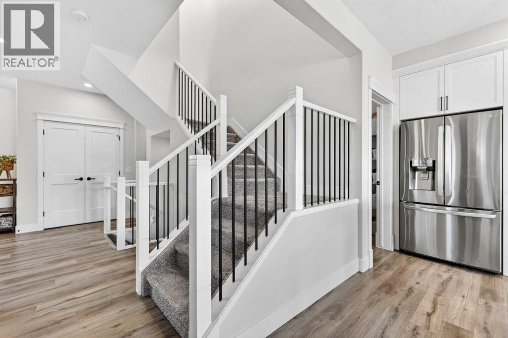 652 Reynolds Crescent SW — photo 23