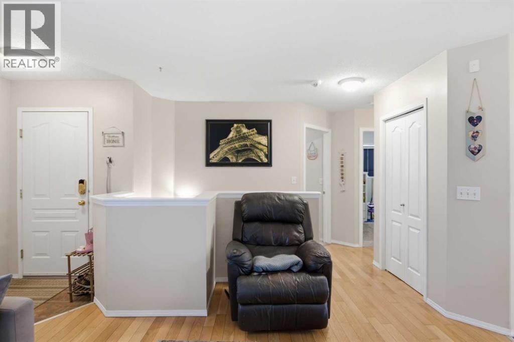 109 Canoe Square SW — photo 10