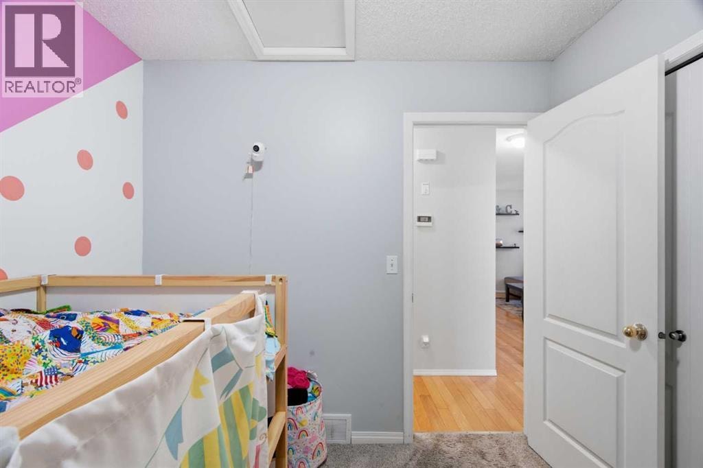 109 Canoe Square SW — photo 19