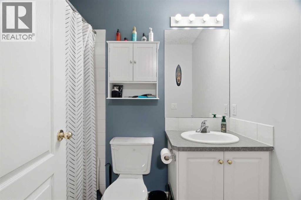 109 Canoe Square SW — photo 23