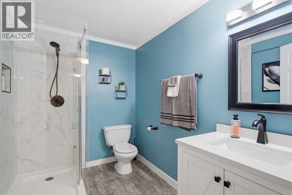 109 Canoe Square SW — photo 31