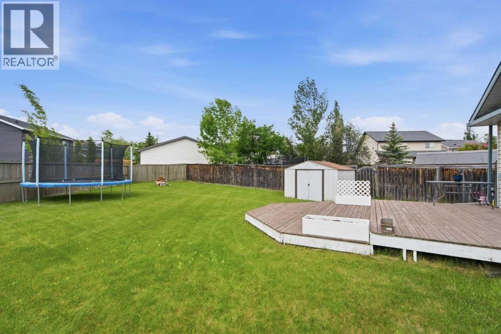 109 Canoe Square SW — photo 35
