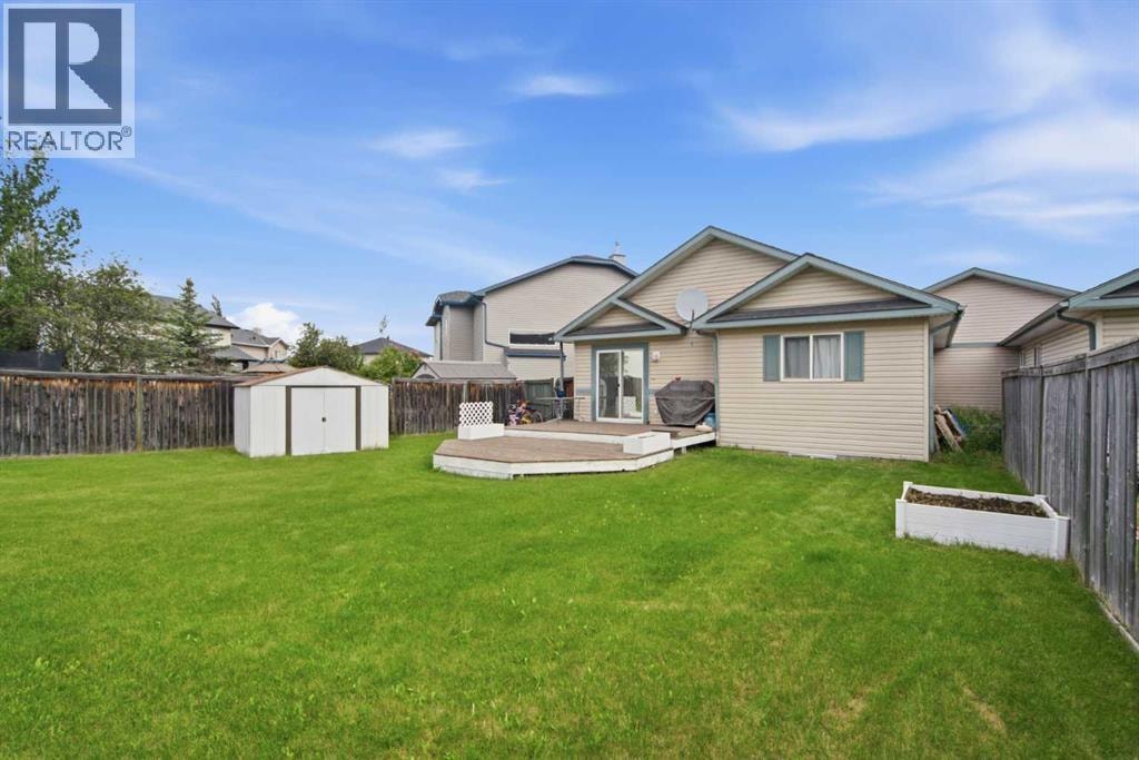 109 Canoe Square SW — photo 36