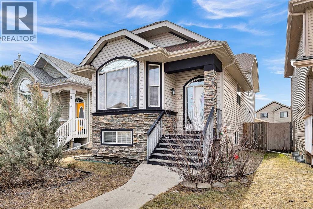 37 Chaparral Ridge Link SE