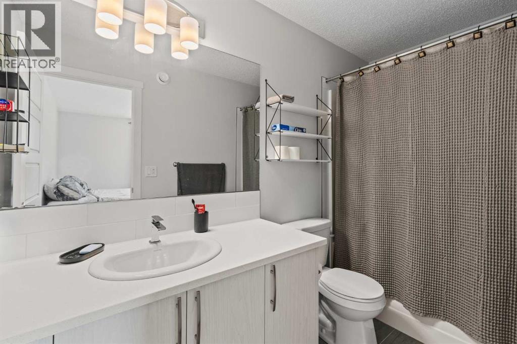 463 Cranbrook Square SE — photo 16