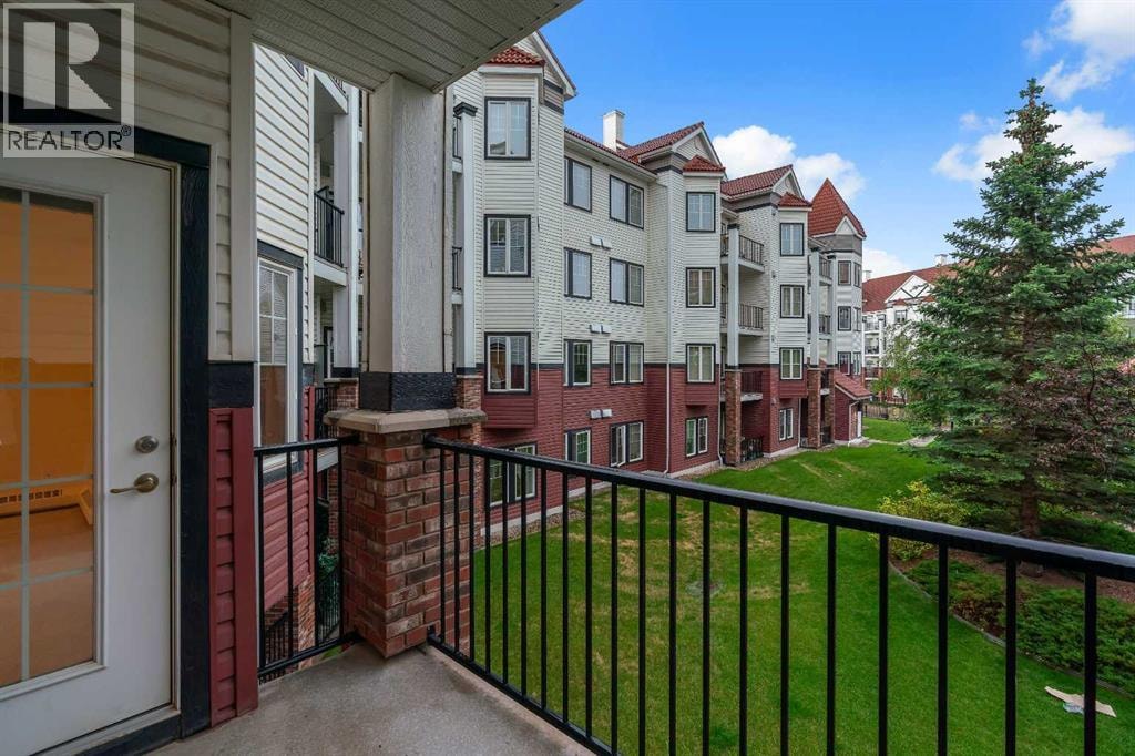223, 30 Royal Oak Plaza NW — photo 11