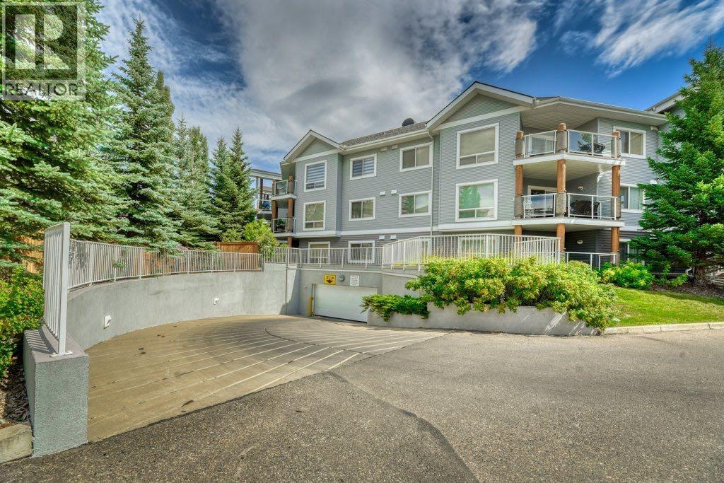 201, 390 MARINA Drive — photo 13