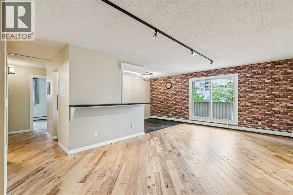 306, 128 15 Avenue SW — photo 3