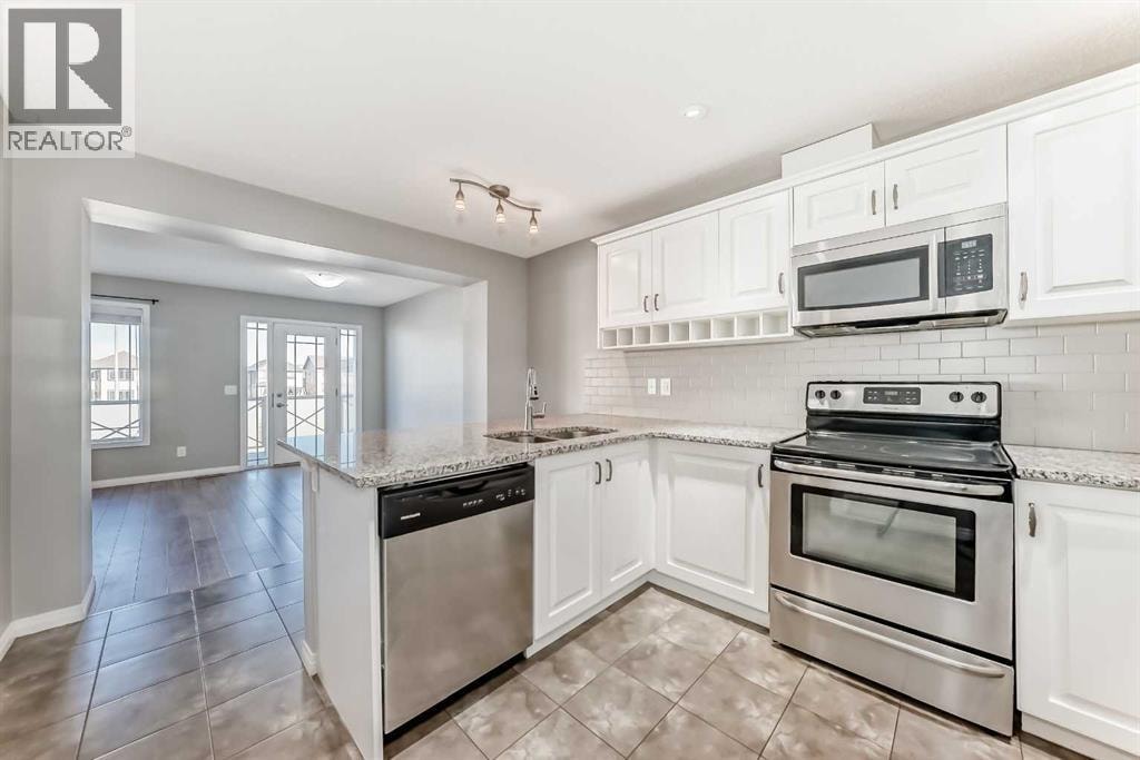 147 Windford Crescent SW — photo 6