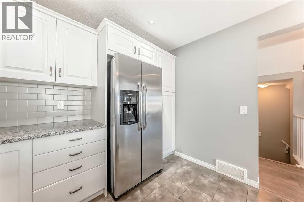 147 Windford Crescent SW — photo 8