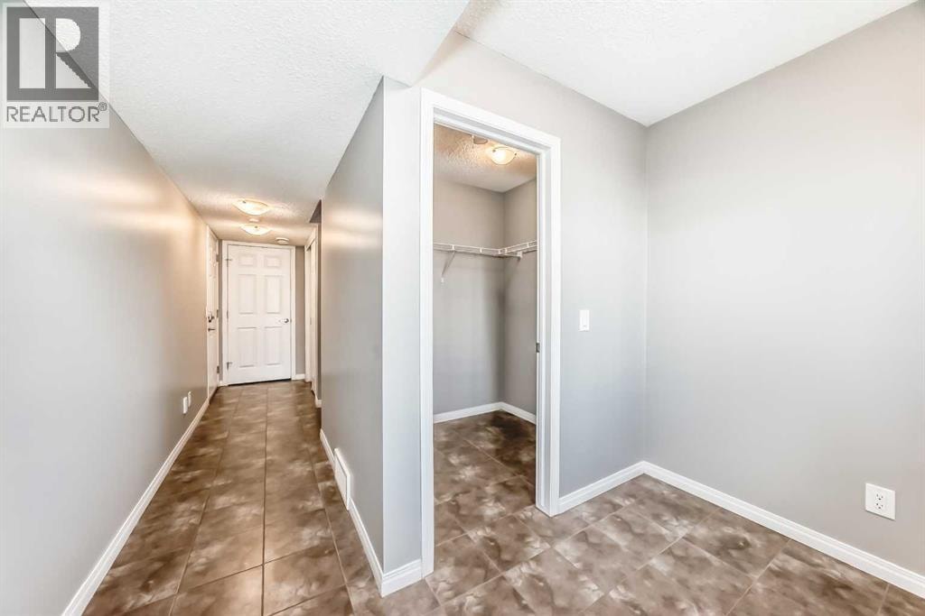 147 Windford Crescent SW — photo 46
