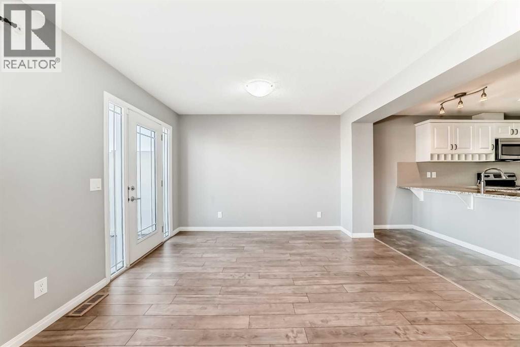 147 Windford Crescent SW — photo 9