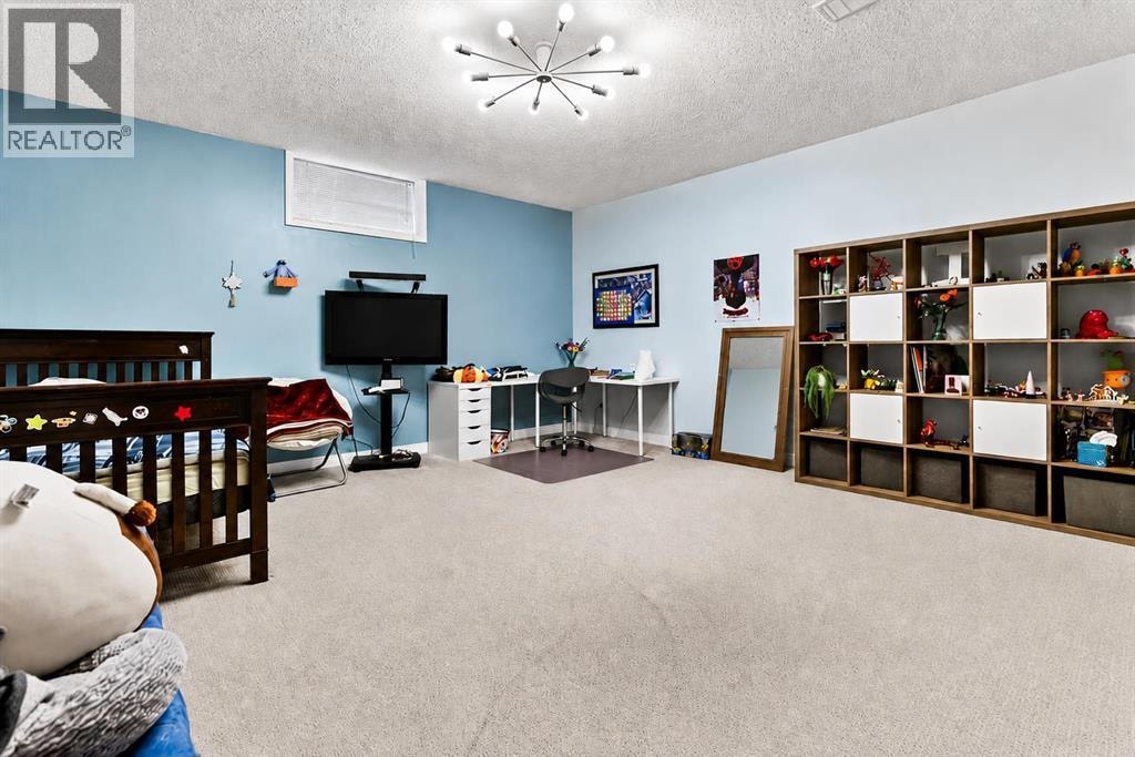 876 Shawnee Drive SW — photo 32