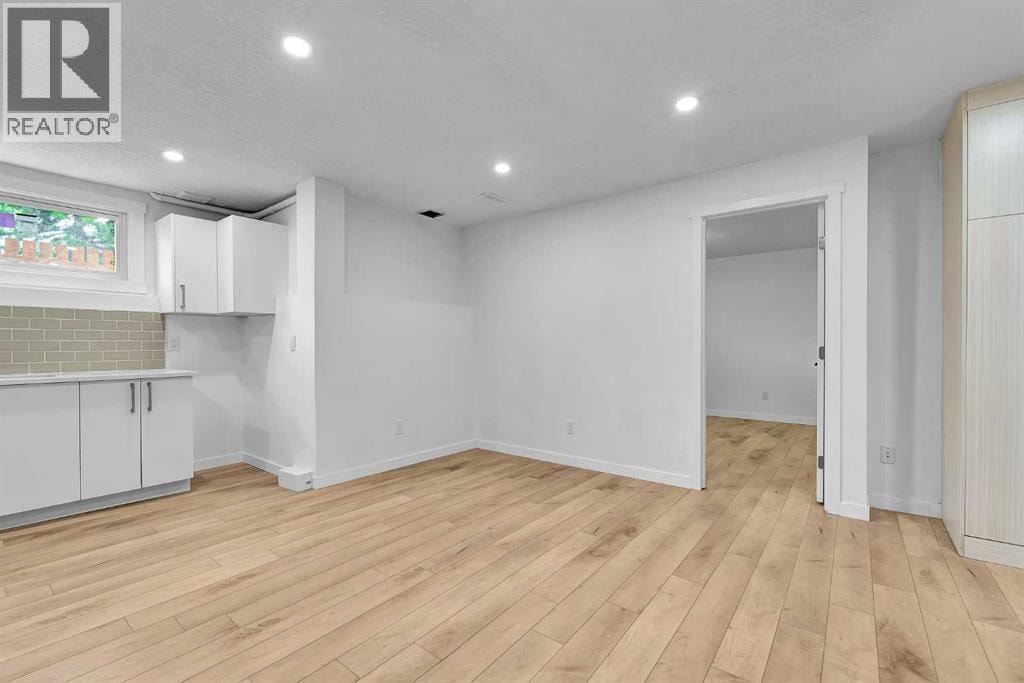 3820 14 Avenue SE — photo 25