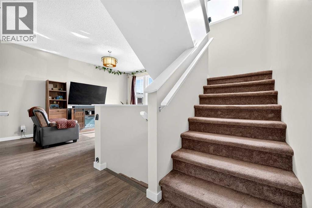 27 Red Embers Lane NE — photo 16