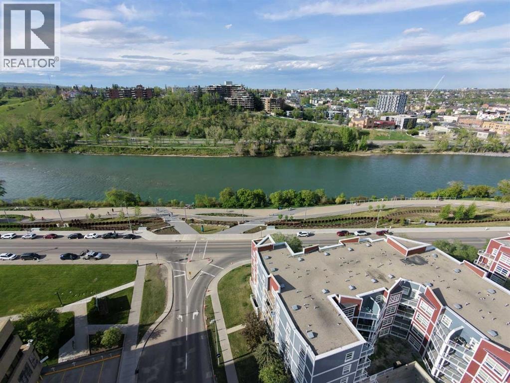 209, 333 Riverfront Avenue SE — photo 2