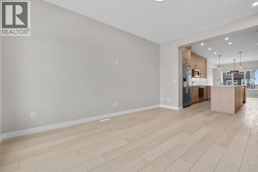9989 Huxbury Drive NE — photo 4