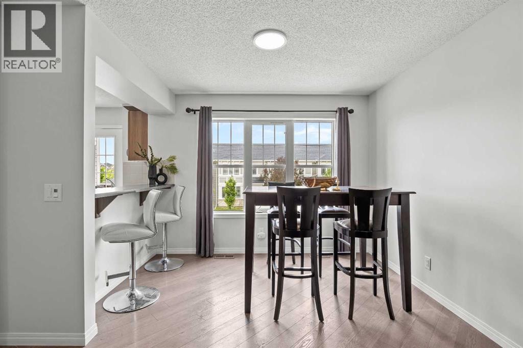 11 Windford Crescent SW — photo 12