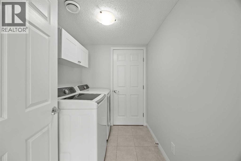 11 Windford Crescent SW — photo 6