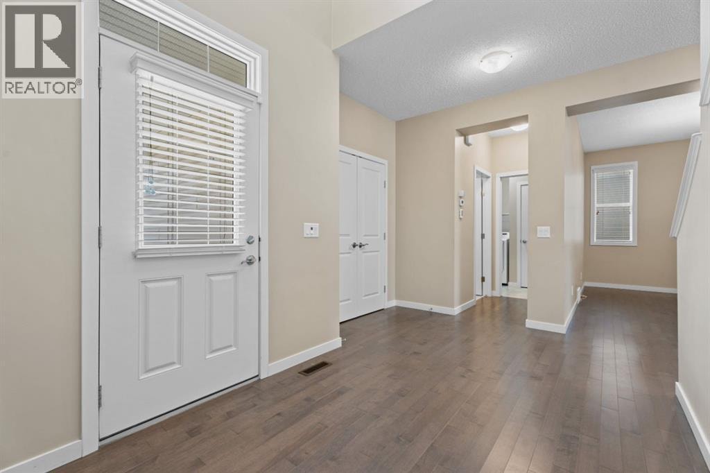 30 Redstone Parade NE — photo 8