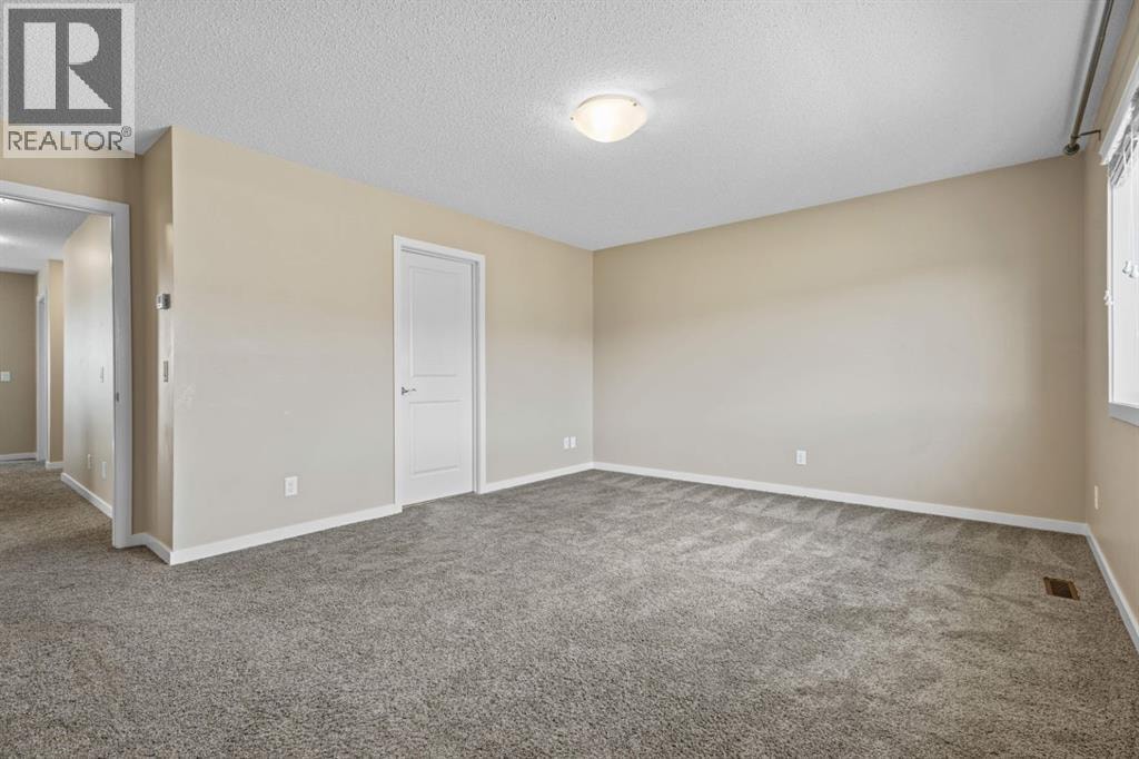 30 Redstone Parade NE — photo 28