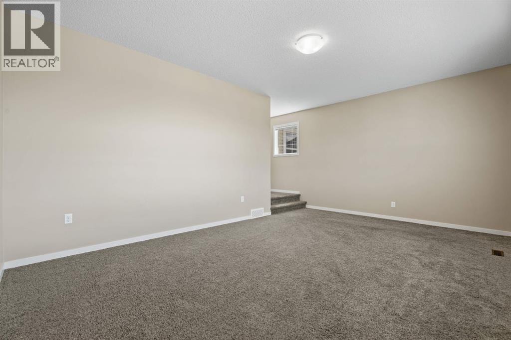 30 Redstone Parade NE — photo 41