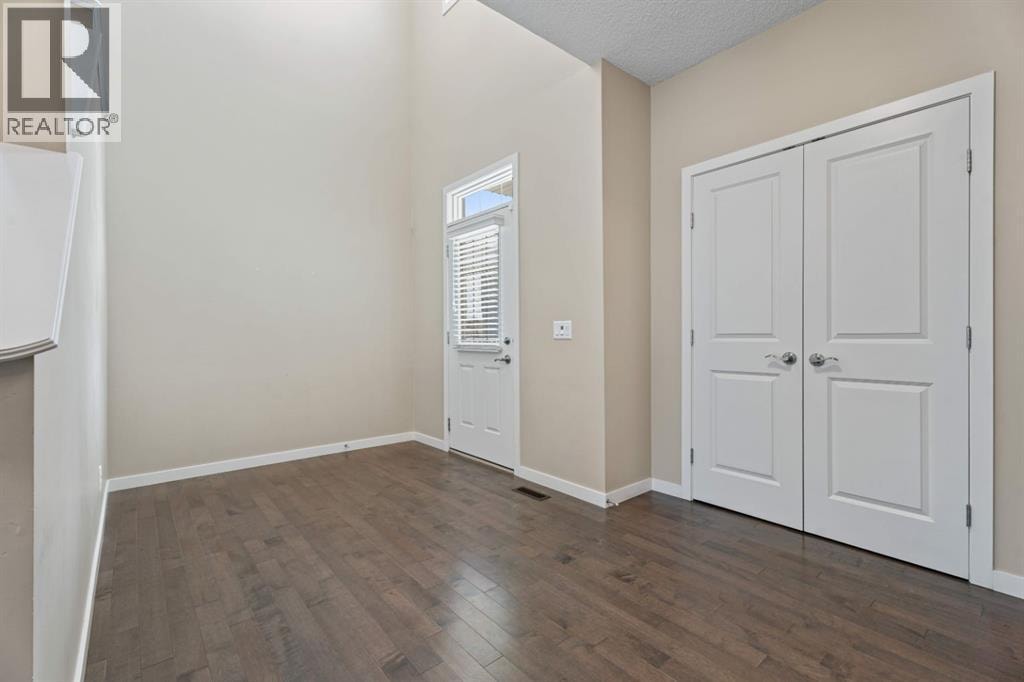 30 Redstone Parade NE — photo 7