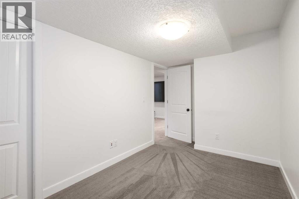 66 Everhollow Avenue SW — photo 40