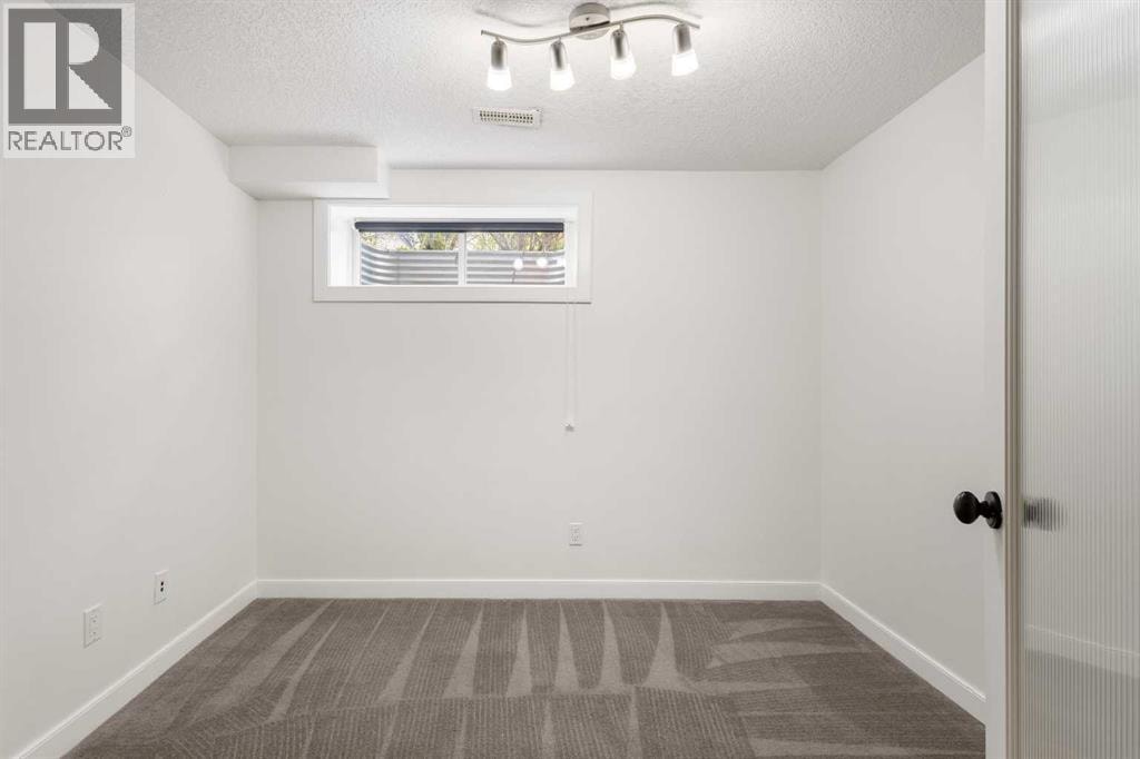 66 Everhollow Avenue SW — photo 35