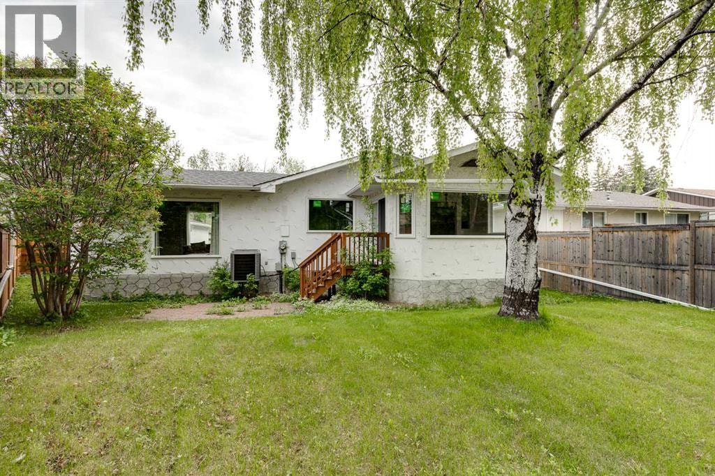 3394 Breton Close NW — photo 29