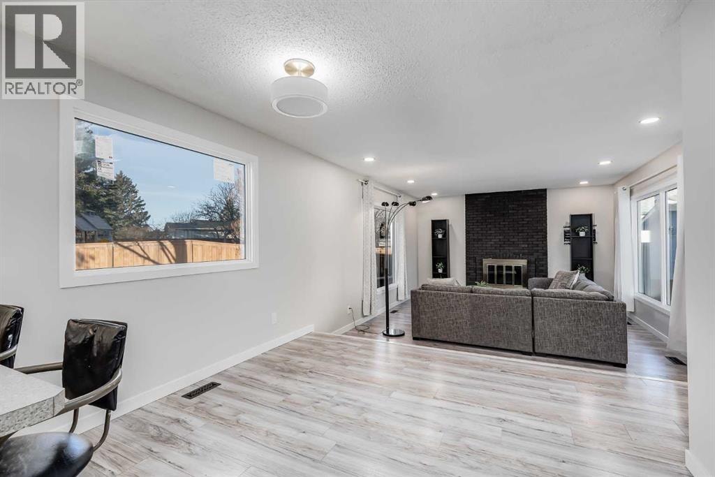 3394 Breton Close NW — photo 10