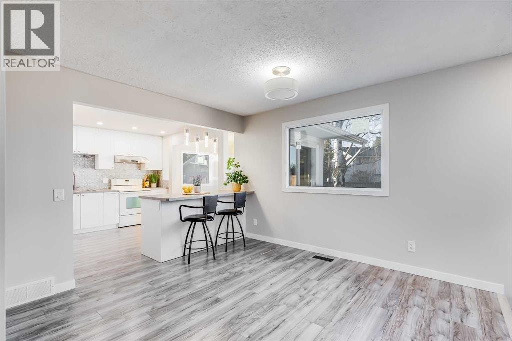 3394 Breton Close NW — photo 8