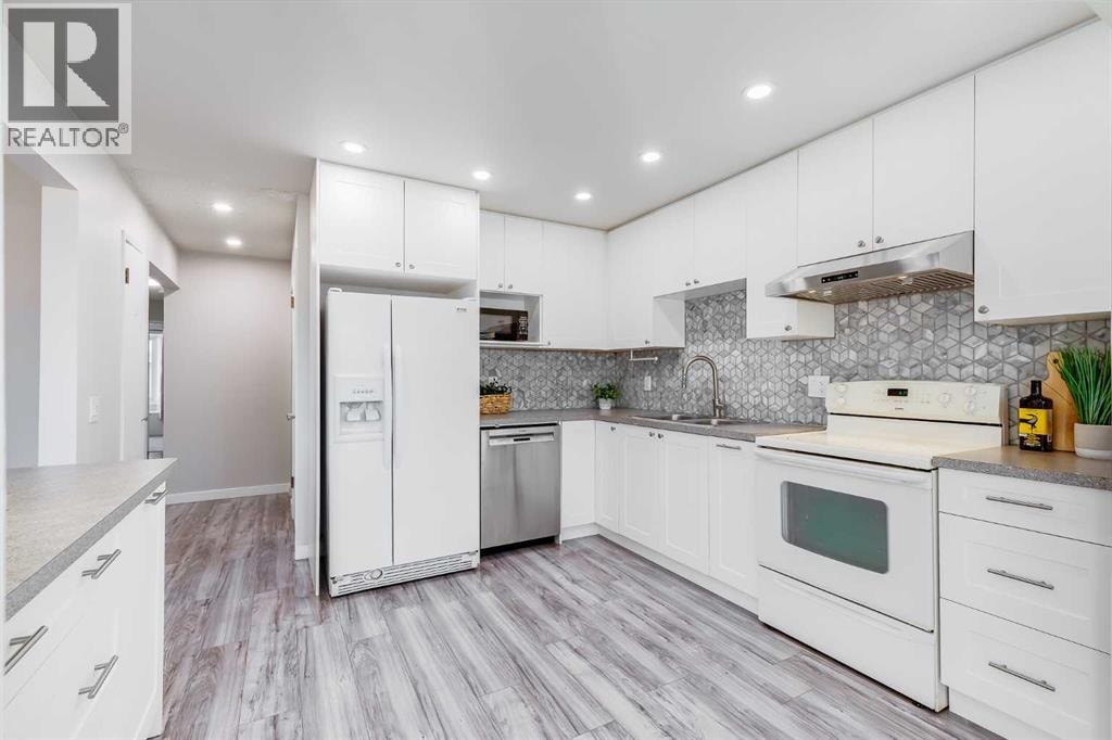 3394 Breton Close NW — photo 12