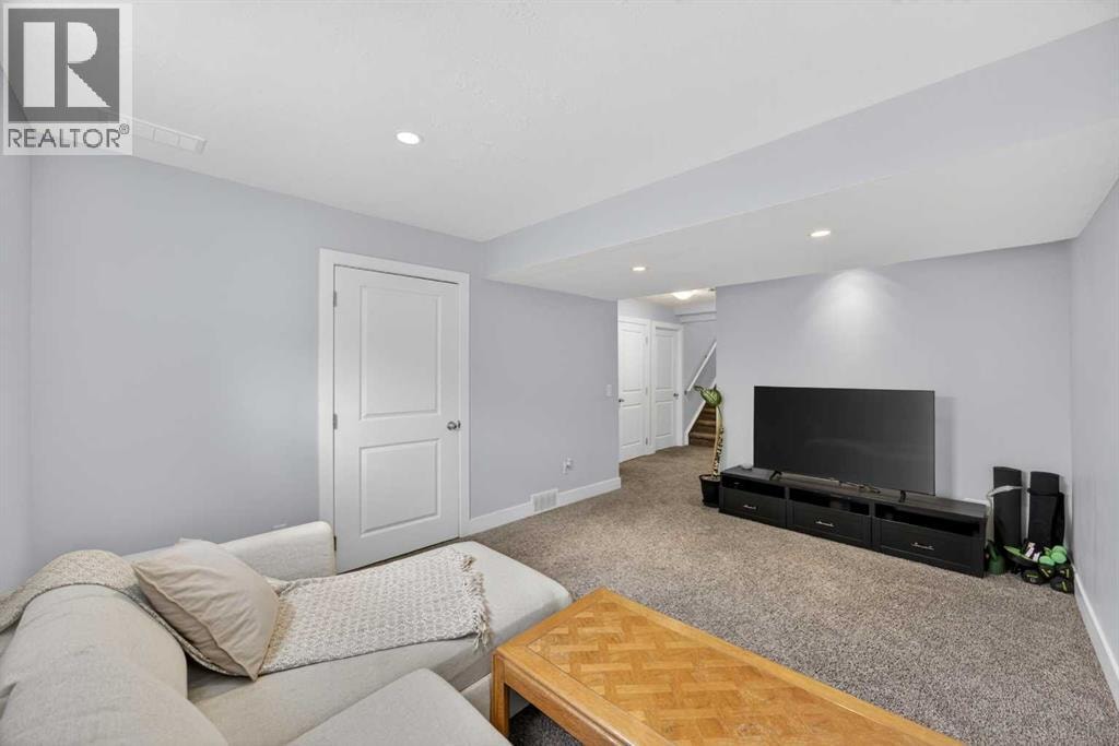 1, 129 12 Avenue NW — photo 30