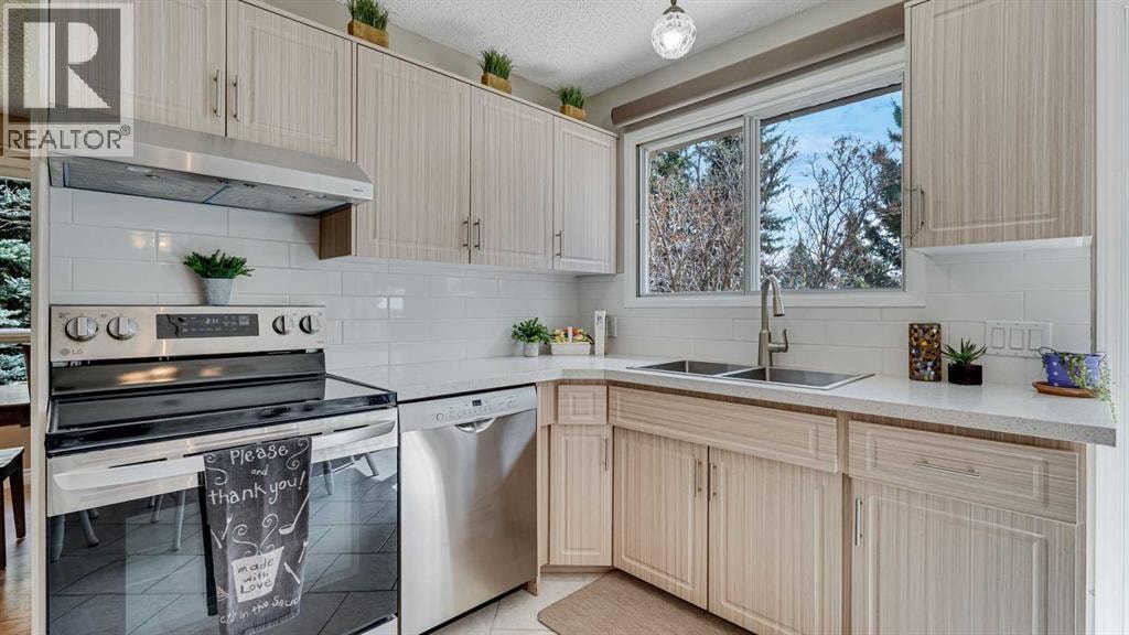 504 Suntree Place — photo 14