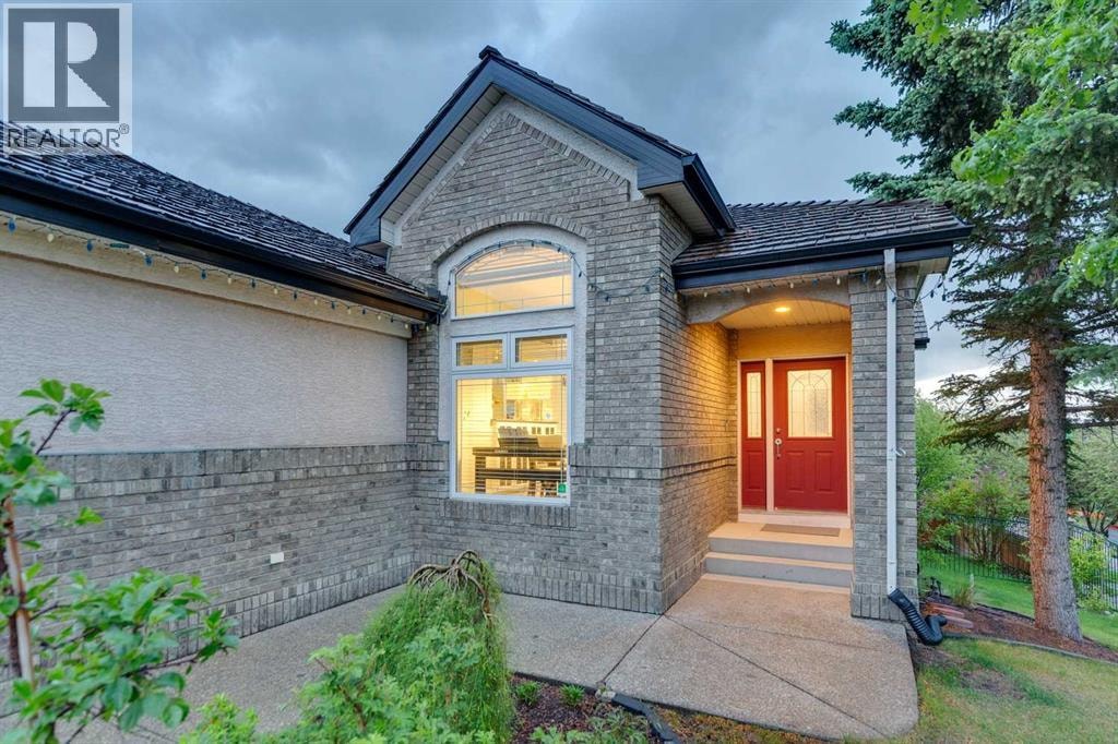 5 Royal Crest Terrace NW — photo 3