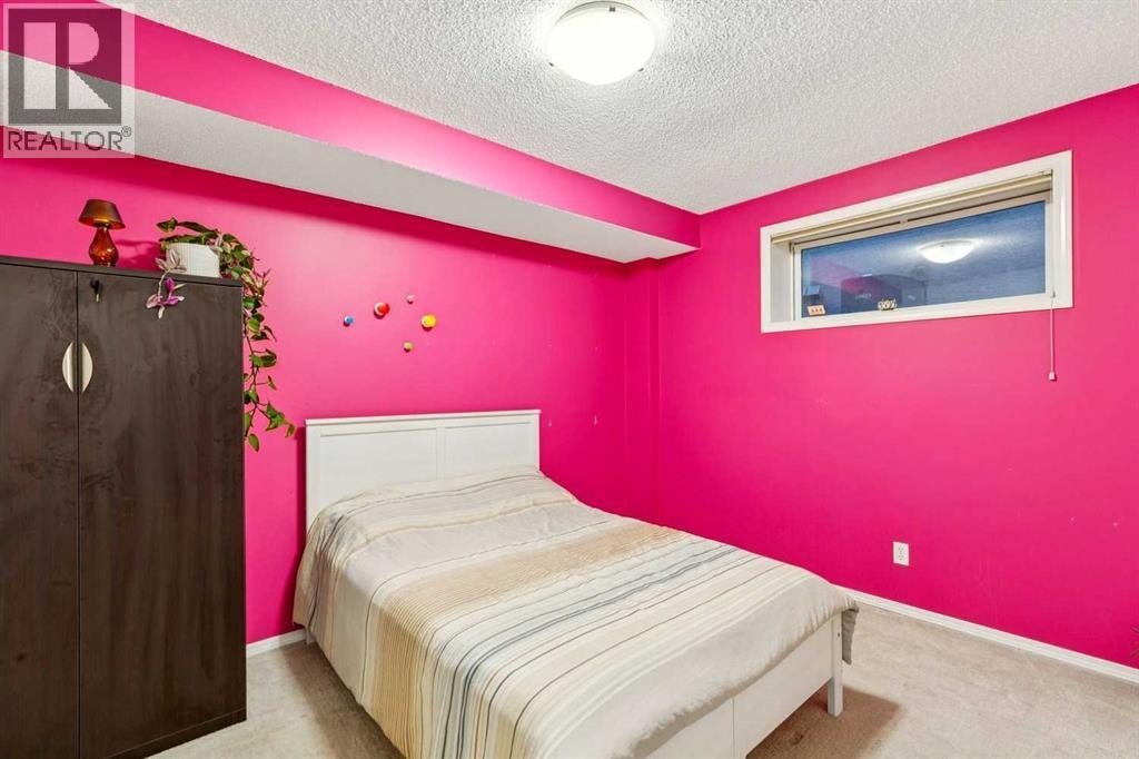 5 Royal Crest Terrace NW — photo 38
