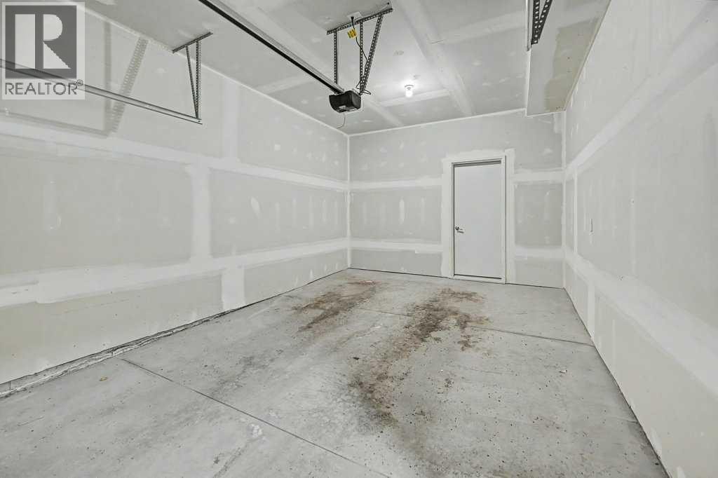 142 Sovereign Common SW — photo 4