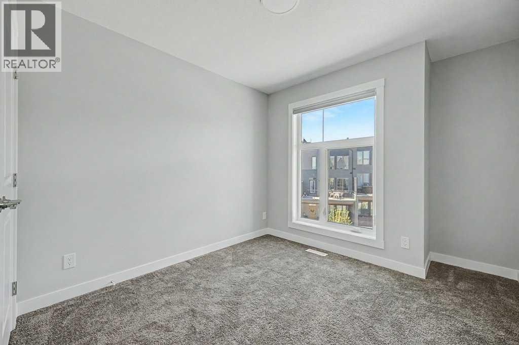 142 Sovereign Common SW — photo 19