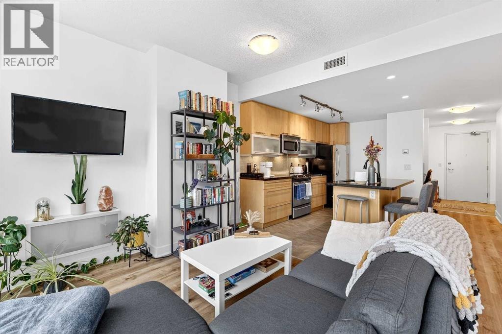 302, 215 13 Avenue SW — photo 16
