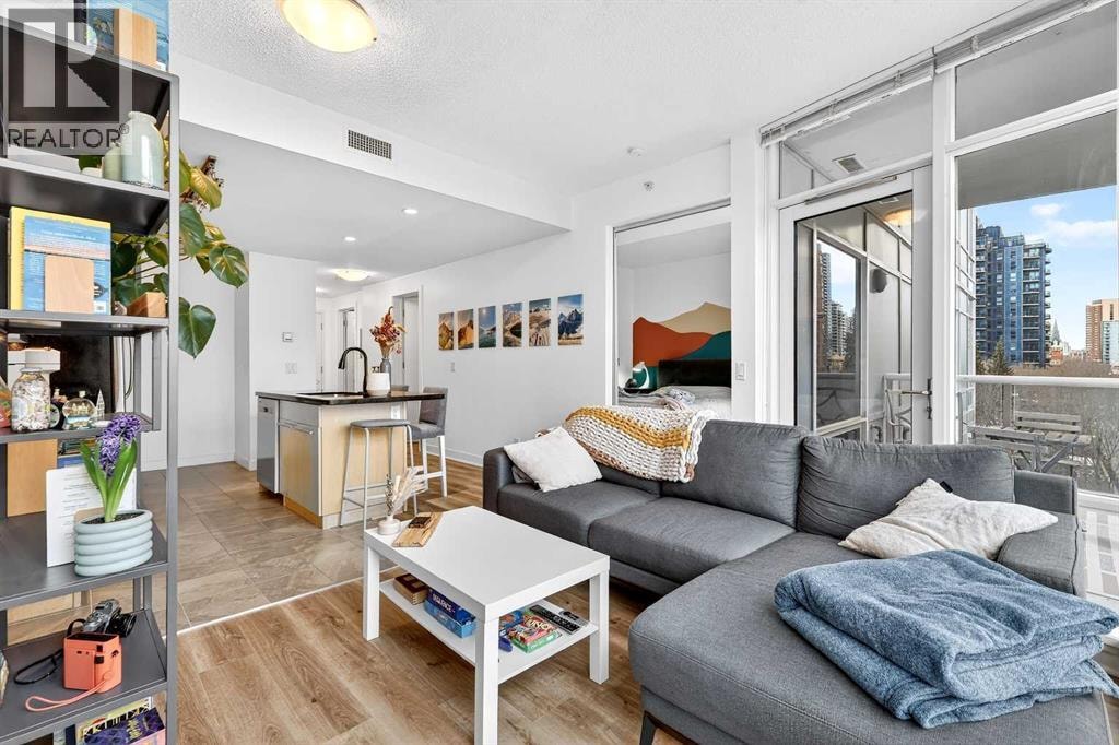 302, 215 13 Avenue SW — photo 15