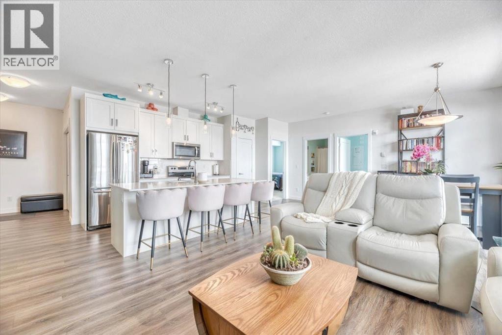 408, 35 walgrove Walk SE — photo 5