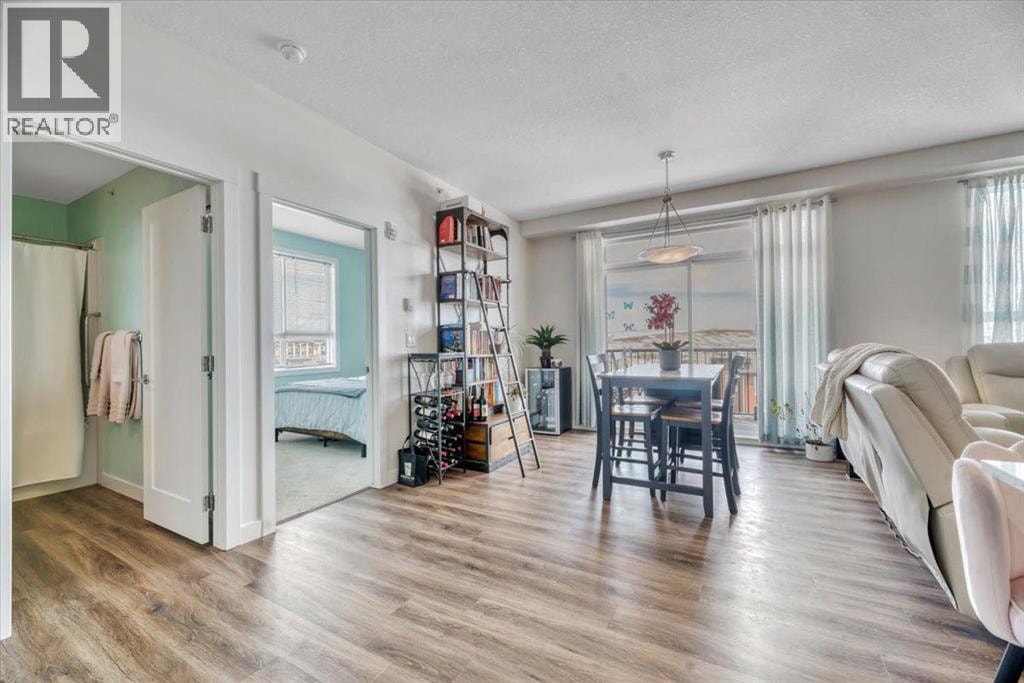 408, 35 walgrove Walk SE — photo 7