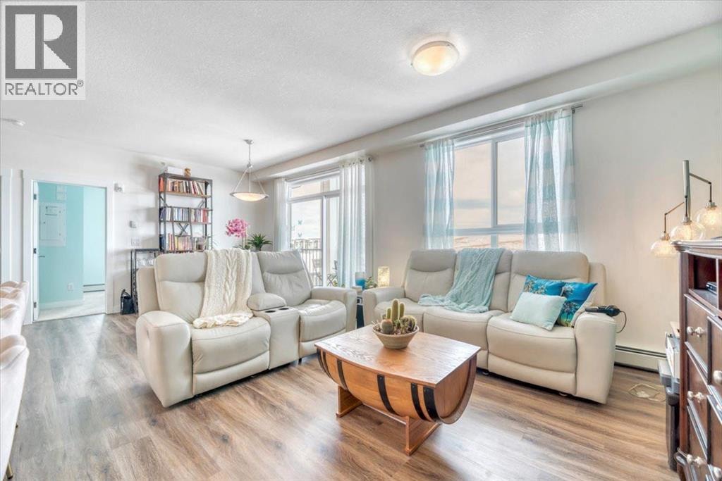 408, 35 walgrove Walk SE — photo 4