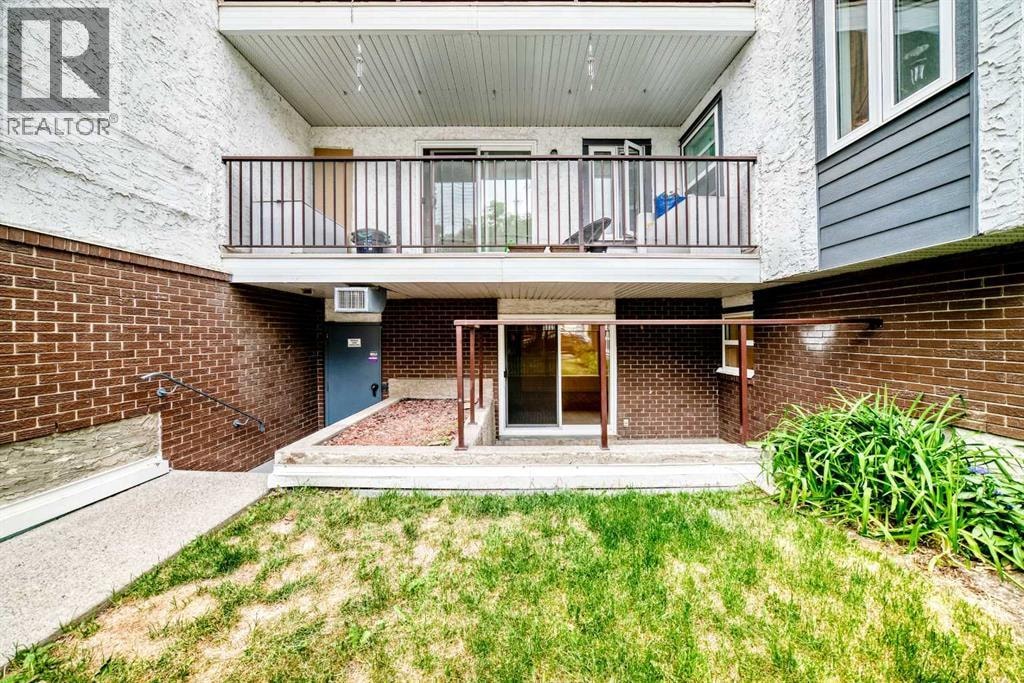 108, 647 1 Avenue NE — photo 32